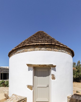  Εξώπορτα μασίφ με τελάρο και σκάψιμο ραμποτέ κάθετο 